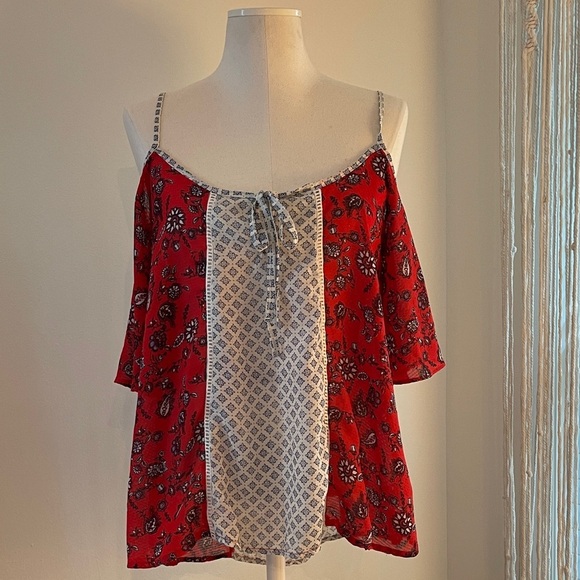 EUC Jolt Brand Red and White Floral Open-Shoulder Boho Peasant Top | Size L - Picture 4 of 8